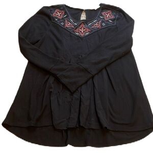 Alchemy Thread M Black Loose Thermal Long Sleeve Shirt Embroidered Women’s EUC